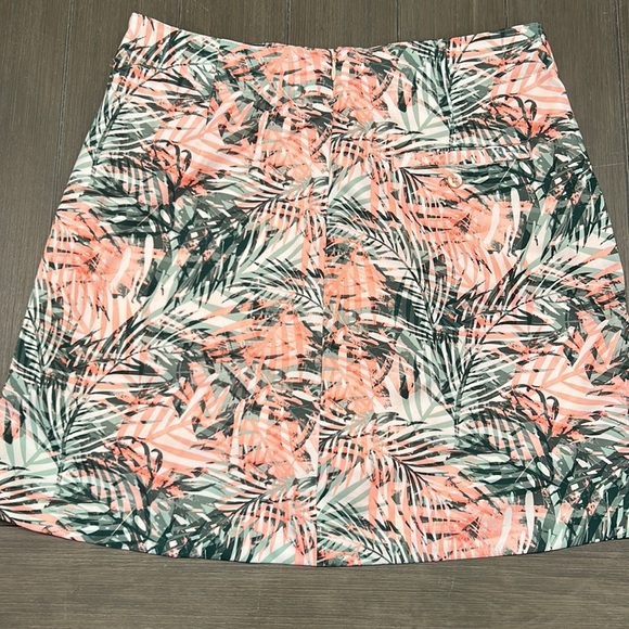 Lady Hagen Tropical Skort - Picture 7 of 12